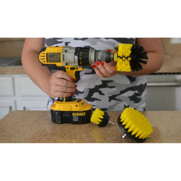 Set 3 perii curatare universale cu adaptor pentru bormasina