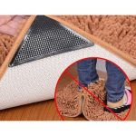 Set 4 Triunghiuri Adezive Anti Alunecare, Auto Adezive, pentru Fixare Covor, 16cm, Garami Shop