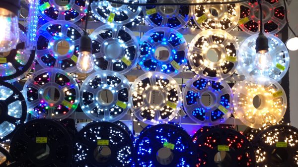 Instalatie de Craciun tip liniara 30 m - Diverse culori