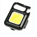 Set 1+1 Breloc mini proiector, desfacator de sticle, prindere carabina, magnetica, acumulator, 800lm, negru 1 Set 1+1 Breloc mini proiector, desfacator de sticle, prindere carabina, magnetica, acumulator, 800lm, negru