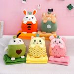 Paturica pufoasa cu jucarie de plus multifunctionala, Model Avocado, 170cmx100cm