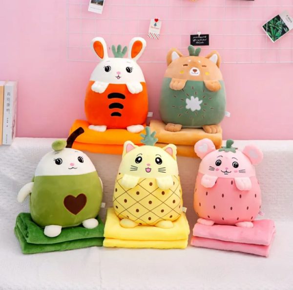 Paturica pufoasa cu jucarie de plus multifunctionala, Model Avocado, 170cmx100cm